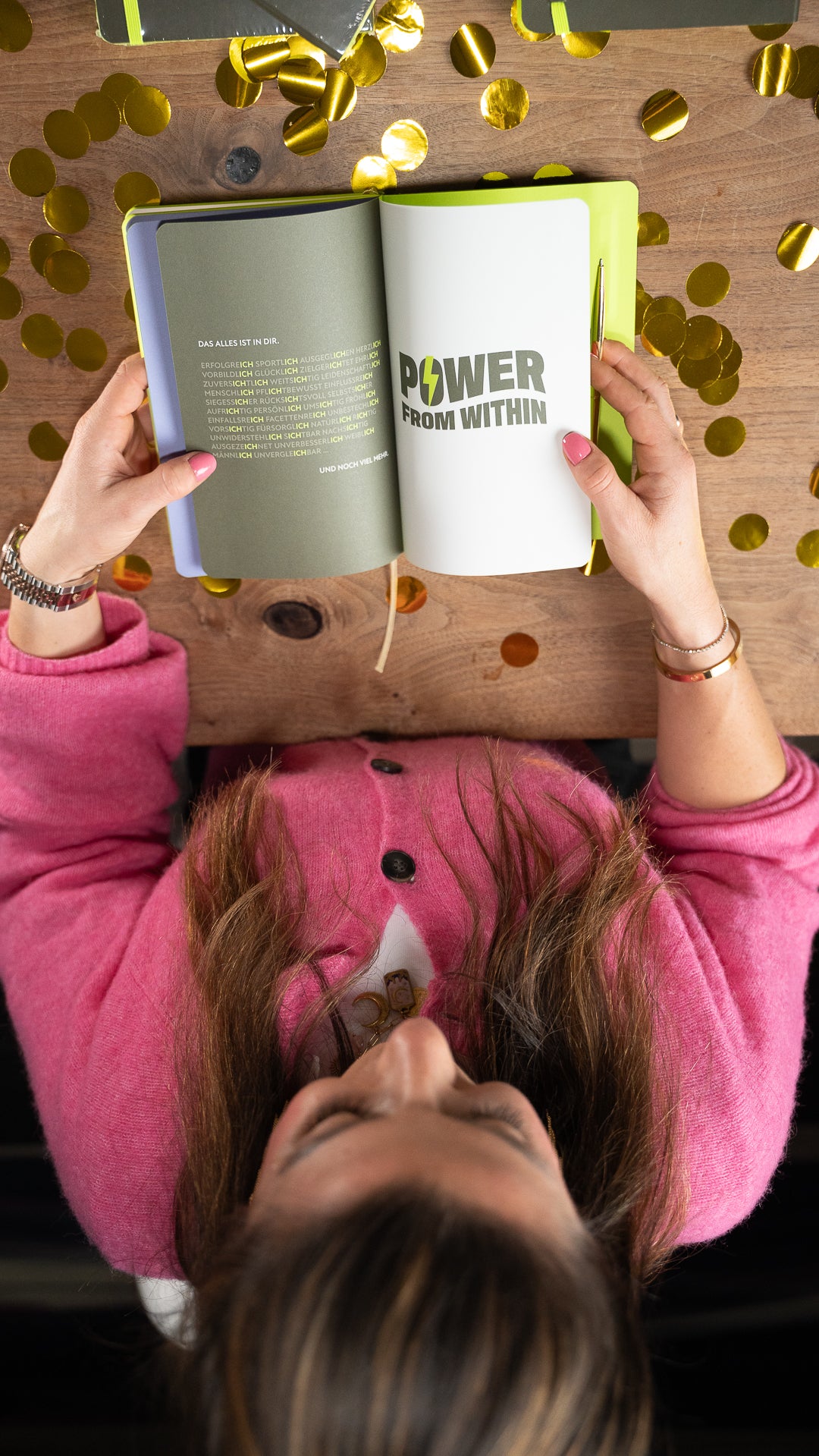 Farbige Impuls- und Übungsseiten für Klarheit, Fokus und persönliches Wachstum im A5-Journal.